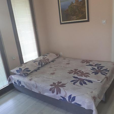 אוהריד Apartman Bojan מראה חיצוני תמונה