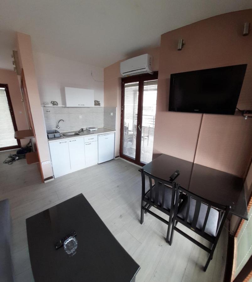 אוהריד Apartman Bojan מראה חיצוני תמונה