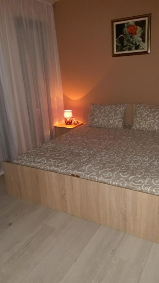אוהריד Apartman Bojan מראה חיצוני תמונה