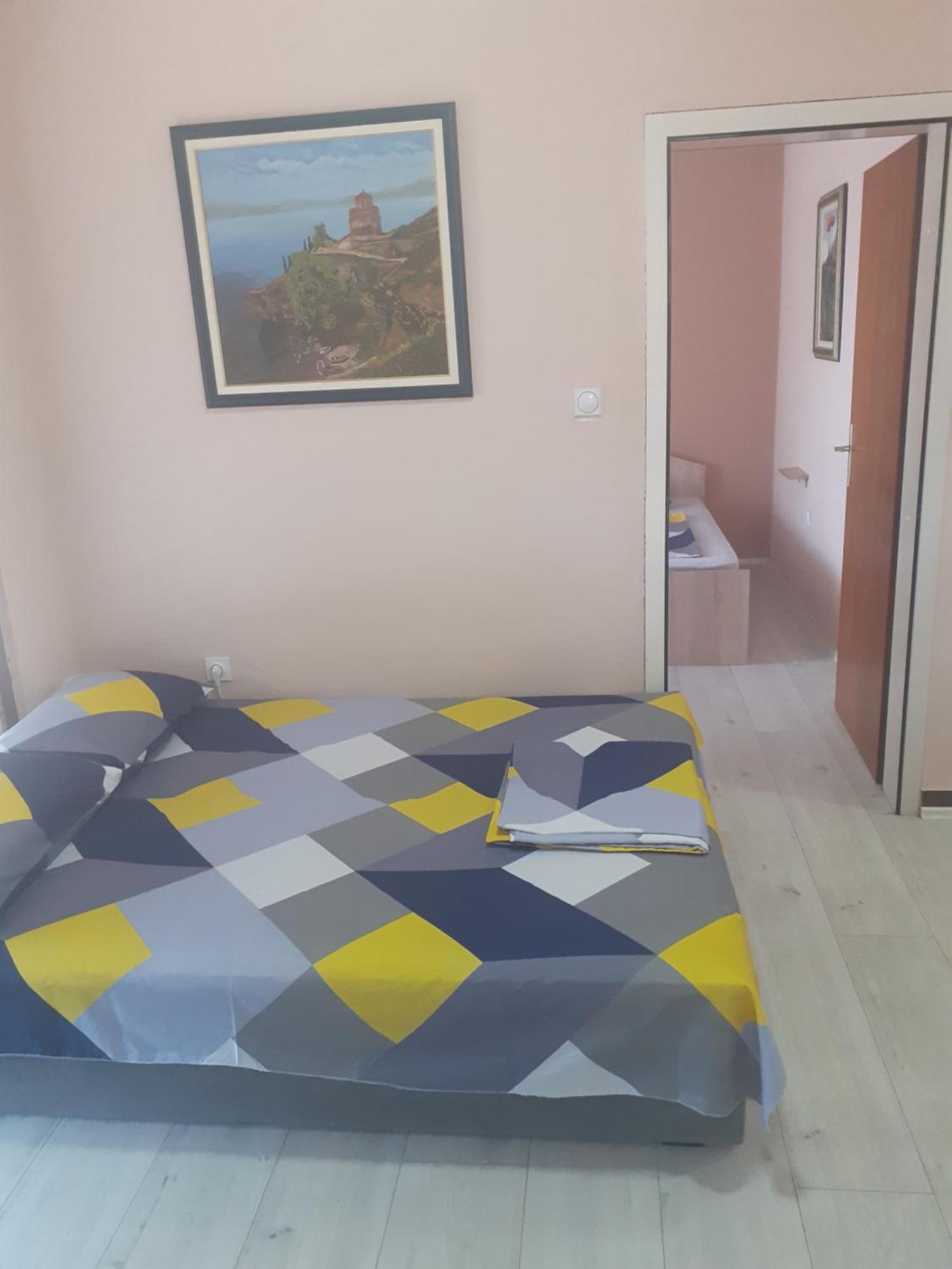 אוהריד Apartman Bojan מראה חיצוני תמונה