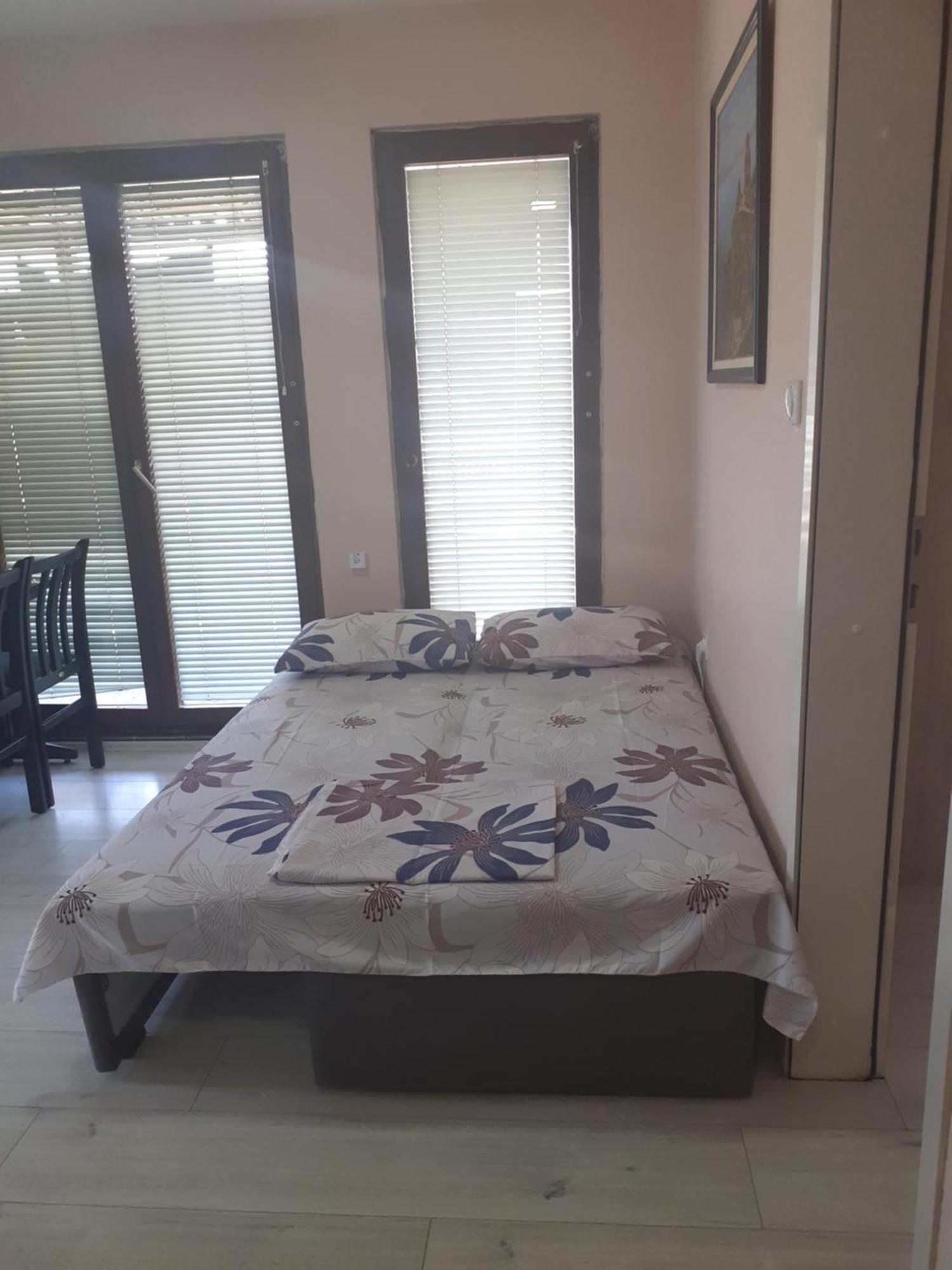 אוהריד Apartman Bojan מראה חיצוני תמונה